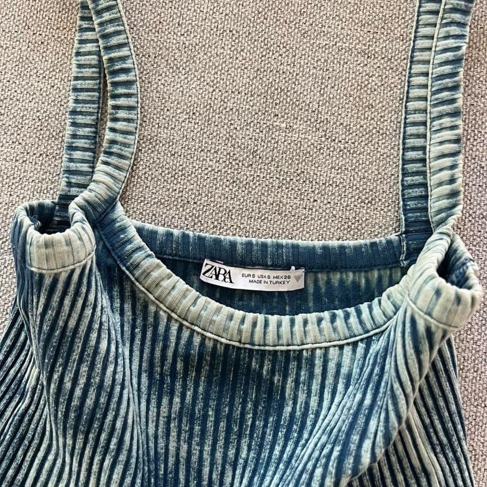 Zara Cropped Tank - Picture 2 of 2